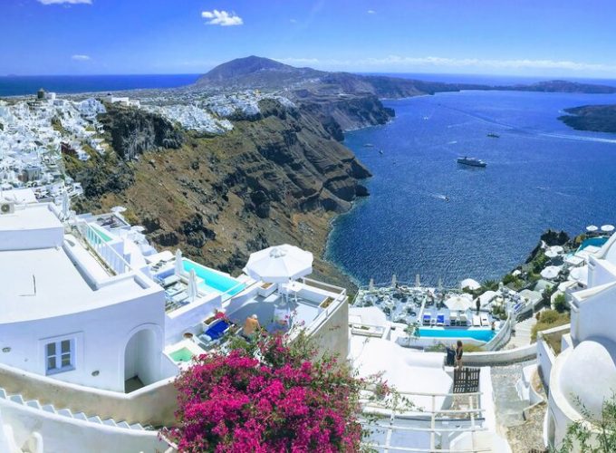 Santorini Guided Sightseeing Private Tour